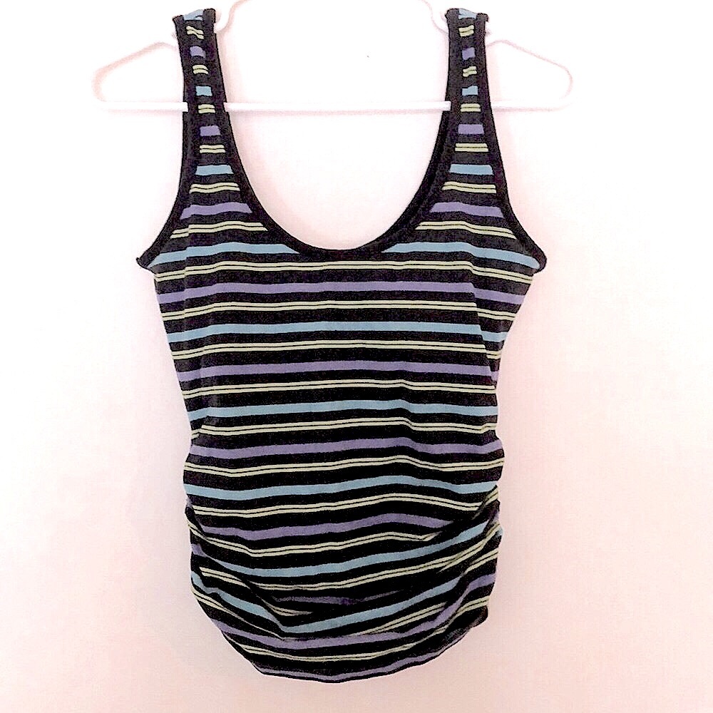 Yoga tank top with built in bust support